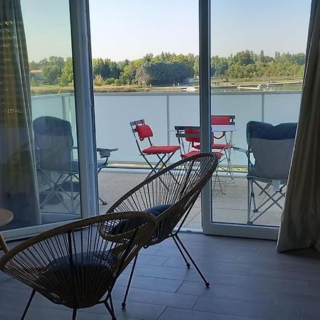 Appartement Climatise Au Coeur De La Provence Lac Et Parcs D'Attractions 10Mn Avignon Monteux Buitenkant foto